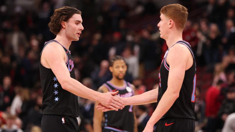 巴尔泰萨吉：现在谈意甲冠军为时过早；我有点像斯皮纳佐拉（巴尔泰萨吉：意甲夺冠言之过早，我的风格有些像斯皮纳佐拉）