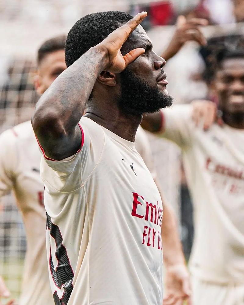 皮耶罗：尤文下半场暴露了意大利足球普遍问题，比赛节奏变慢（皮耶罗：尤文下半场折射出意大利足球的通病，比赛节奏放缓）