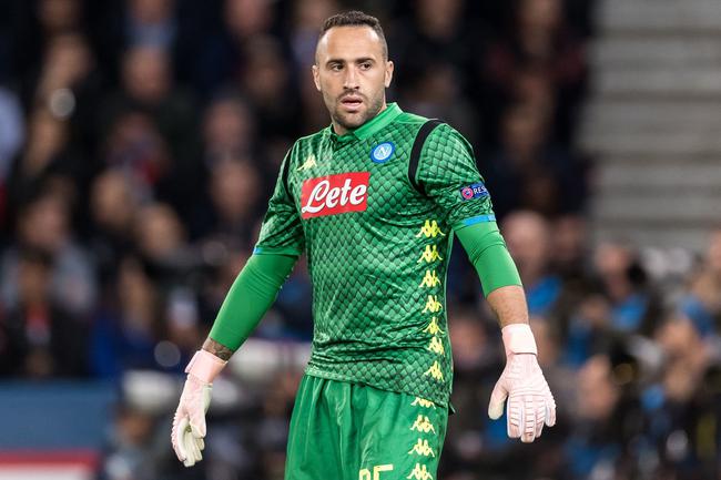 《在场外》视频栏目｜对话辽宁铁人：家乡、平常心和关于中超的明天（《在场外》对谈辽宁铁人：家乡情、平常心与中超的未来）