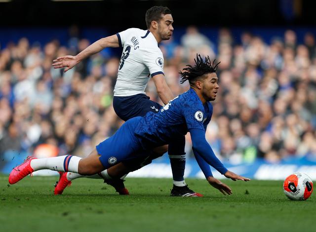 海外法国球员欧冠之夜：谢尔基、卡卢卢和扎格表现出色（欧冠之夜，旅外法国球员谢尔基、卡卢卢、扎格集体闪耀）