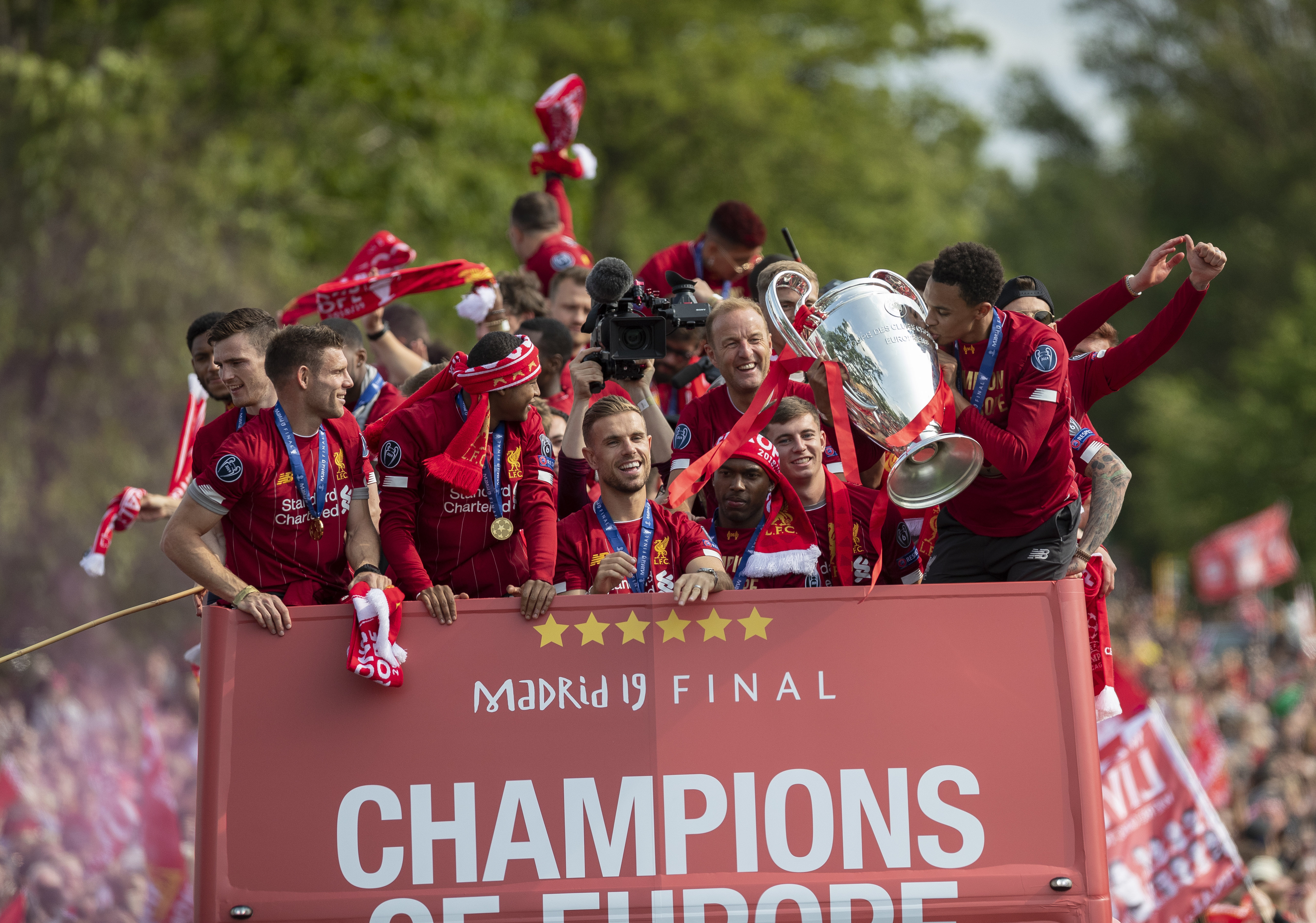 劳塔罗7个自然年意甲进球数上双，成为国米队史第四人（劳塔罗7个自然年意甲进球均上双，位列国米队史第4位）