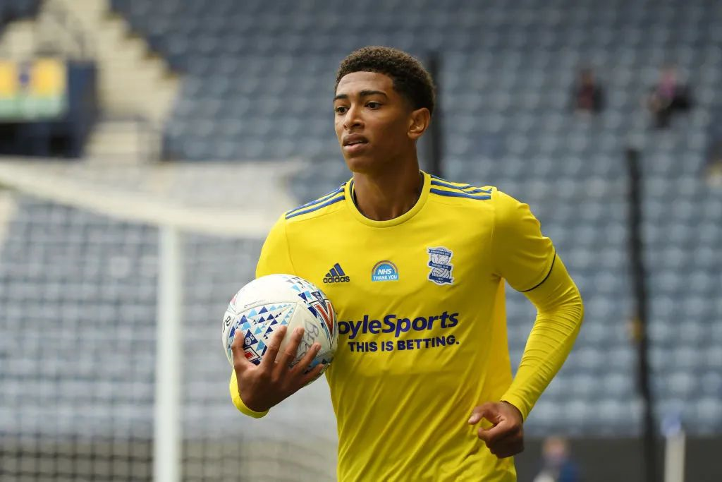 皇马最近9球都有姆巴佩参与！本赛季参与进球数远超亚马尔（皇马近9球皆有姆巴佩足迹，本季参与进球数远超亚马尔）