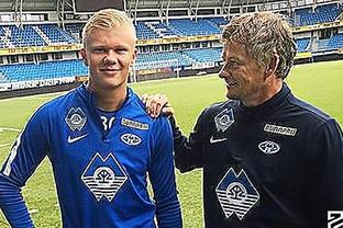 杜兰特关键三分，锁定比赛胜利