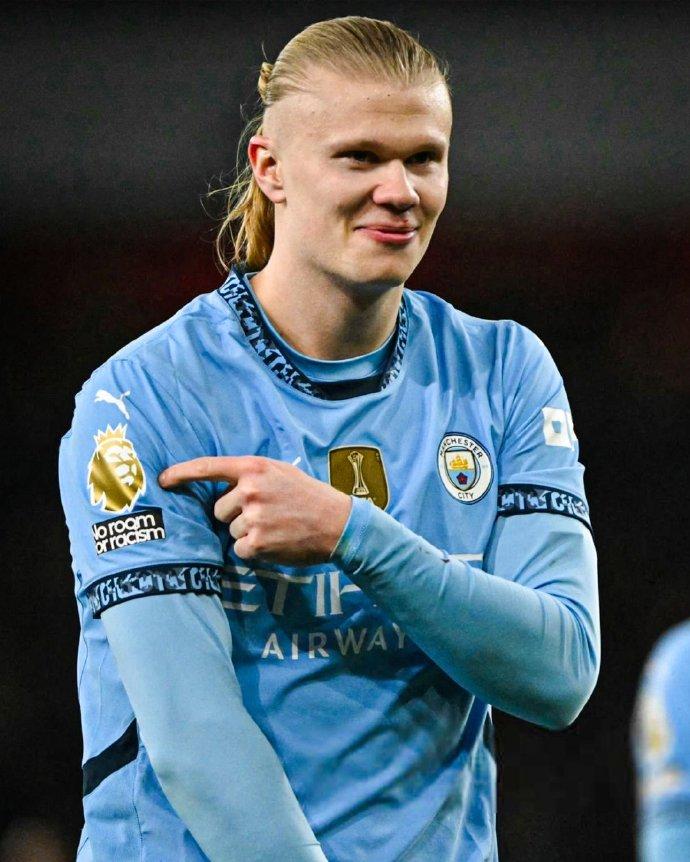 霍尔：不后悔曾加盟切尔西，我对在那里的一年感到满意（霍尔：从不后悔选择切尔西，对那一年的经历很满意）