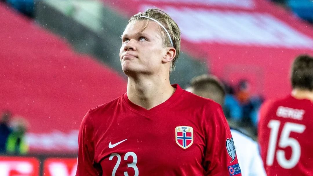 澳超前瞻：西悉尼流浪者德比战意十足，悉尼FC联赛高歌猛进（澳超前瞻：西悉尼流浪者德比斗志昂扬，悉尼FC联赛势不可挡）