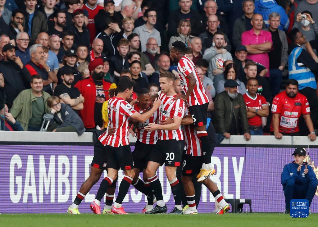 博斯：很惊讶曼城放走阿尔瓦雷斯；我与西蒙尼执教理念相反（博斯：意外曼城放走阿尔瓦雷斯；我与西蒙尼的执教理念背道而驰）