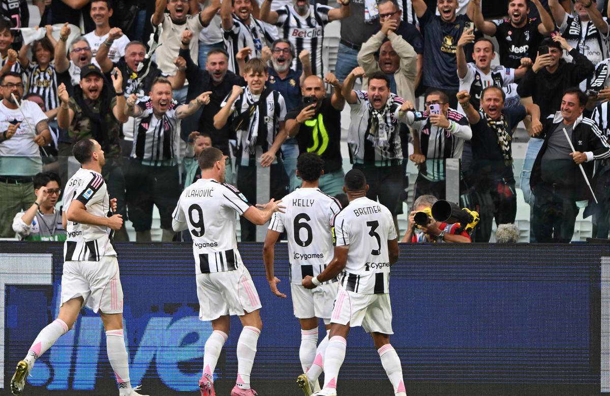 范晓冬：我知道的圈内料比球迷多多了，但我不会诋毁中国足球（范晓冬：圈内消息我掌握得更多，但绝不抹黑中国足球）