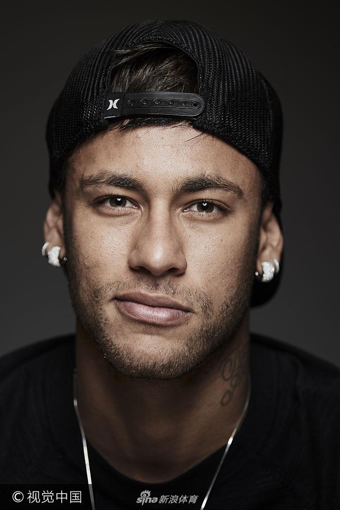 国际米兰大胜科莫，展现强劲势头（国米横扫科莫，势头凶猛）