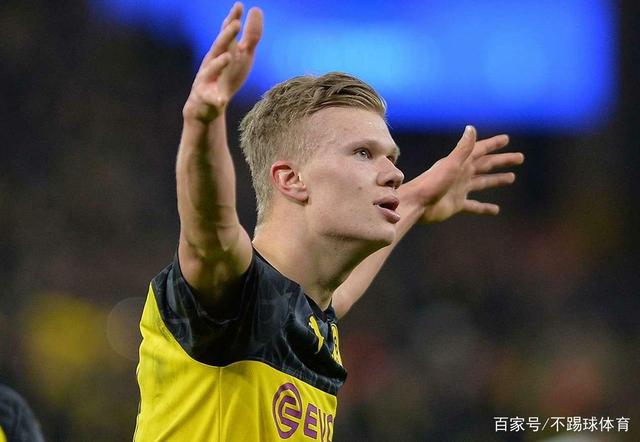 记者：阿隆索执教皇马后常与瓜帅交流；他可能不想小熊留队（记者：阿隆索入主皇马后与瓜帅交流频繁，或无意让小熊留队）