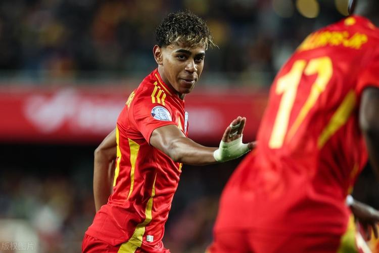 要破纪录？雷霆本赛季已5次赢30+，NBA历史纪录是10次（雷霆本季已5场30+分大胜，能否冲击NBA单季10场纪录？）