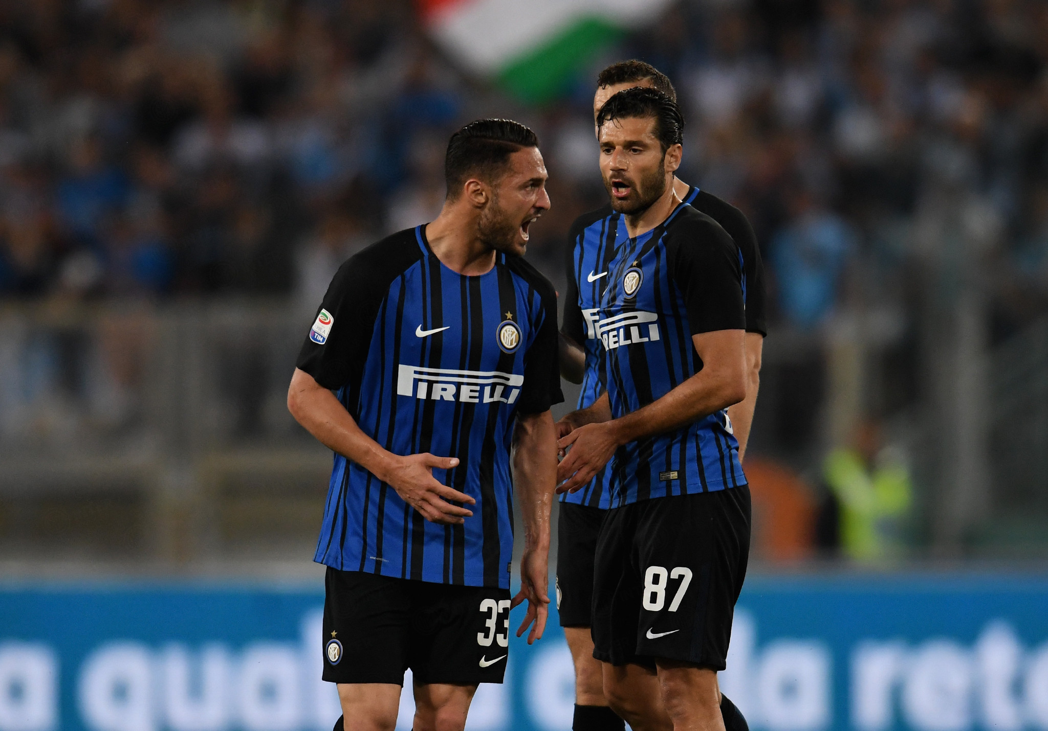 德甲2025年度积分榜：拜仁仅1负34轮轰107球，积87分比第2多21分（2025德甲积分榜：拜仁34轮仅1败狂轰107球，87分甩开第二名21分）