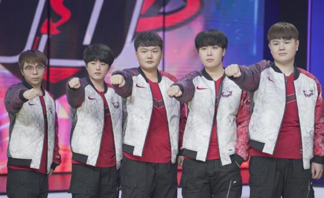 本场比赛后 本场比赛后